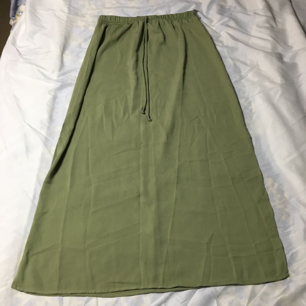 NWT! Faded Glory Light Army Green Skirt